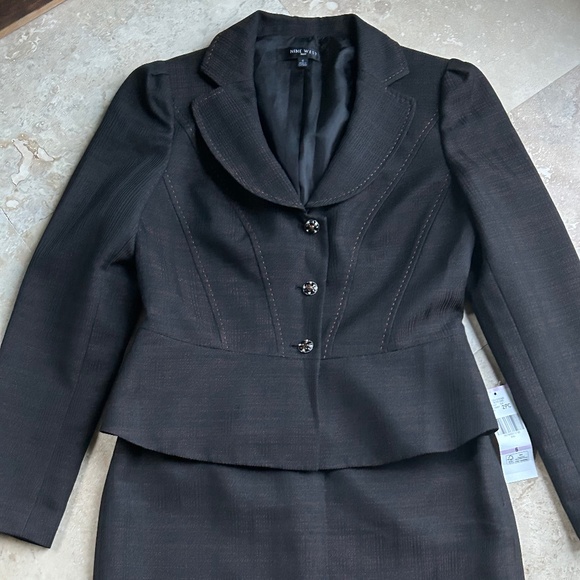 Nine West Classic Skirt Suit, Black Rust Woven Peplum with Stitching, Size 6 - Picture 10 of 16